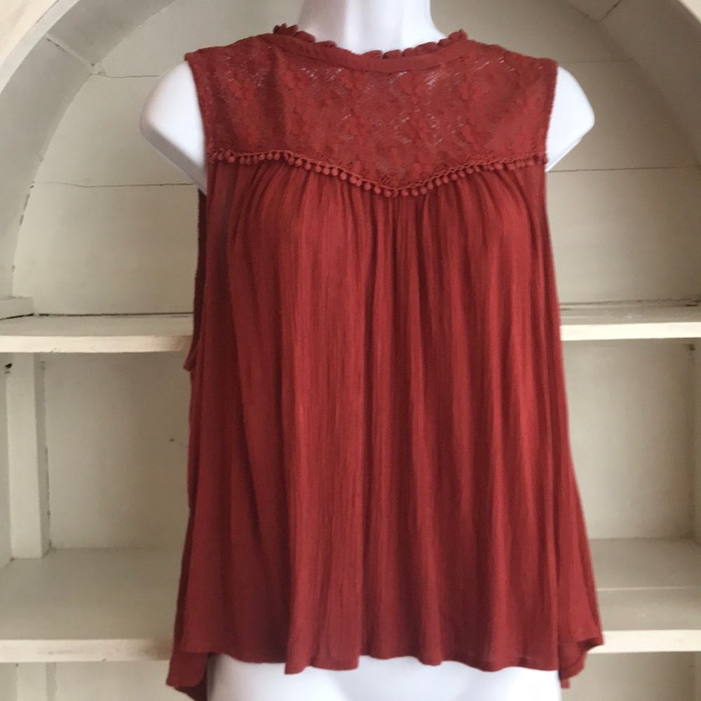 American Eagle rust colored top